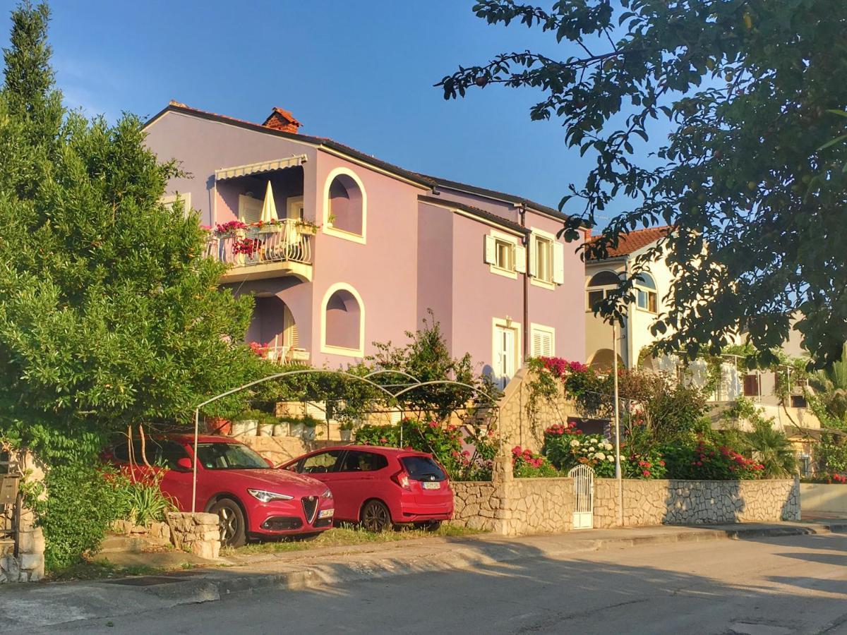 Villa Millefiori - Apartments Малий Лошинь Екстер'єр фото